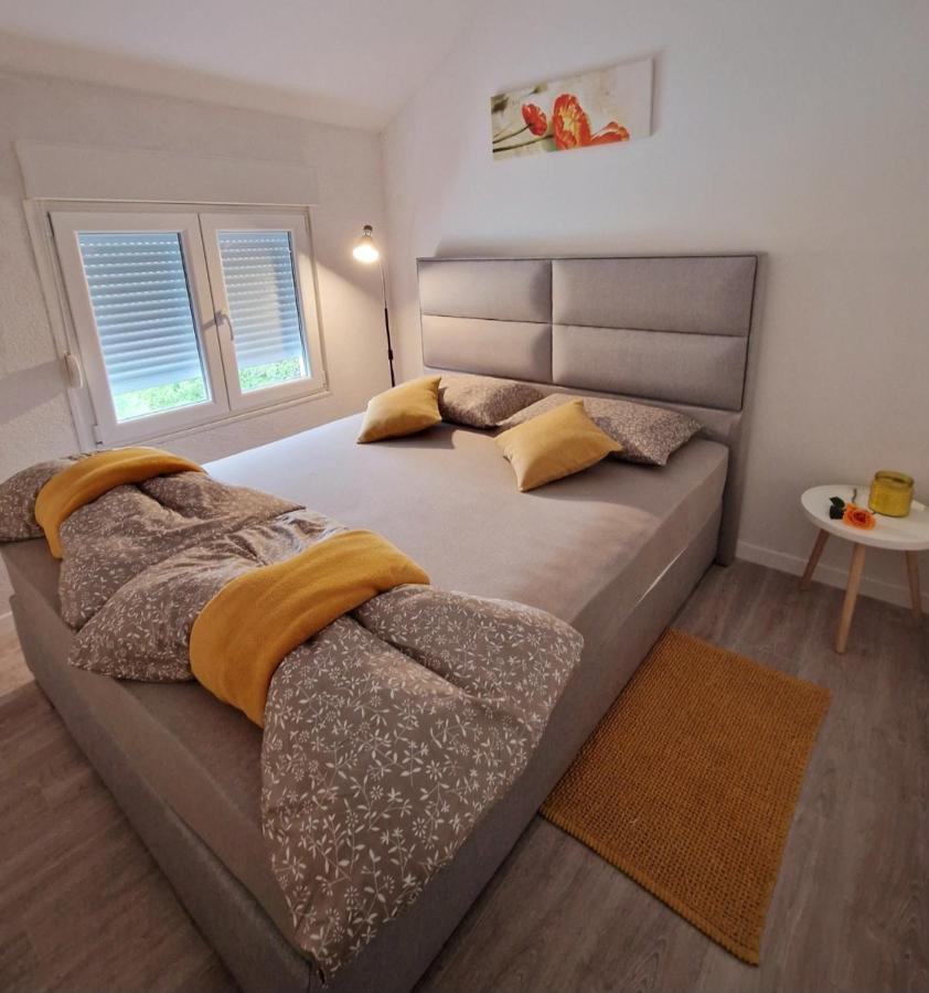 App & Beauty Loza Apartment Zambratija  Ngoại thất bức ảnh